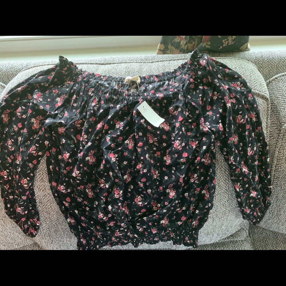 Aeropostale Shirt - xs